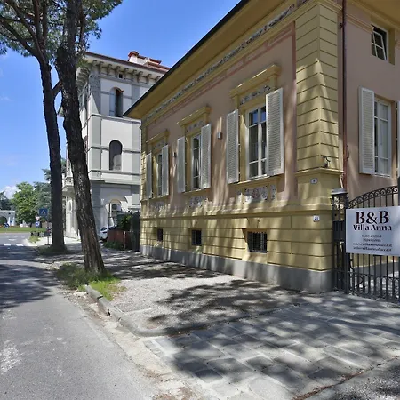 Anna Oda ve Kahvaltı Lucca