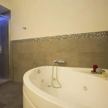 Anna Bed & Breakfast 3*