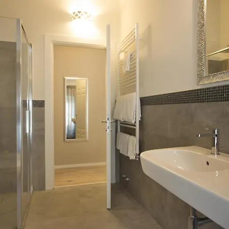 Anna Bed and Breakfast 4*