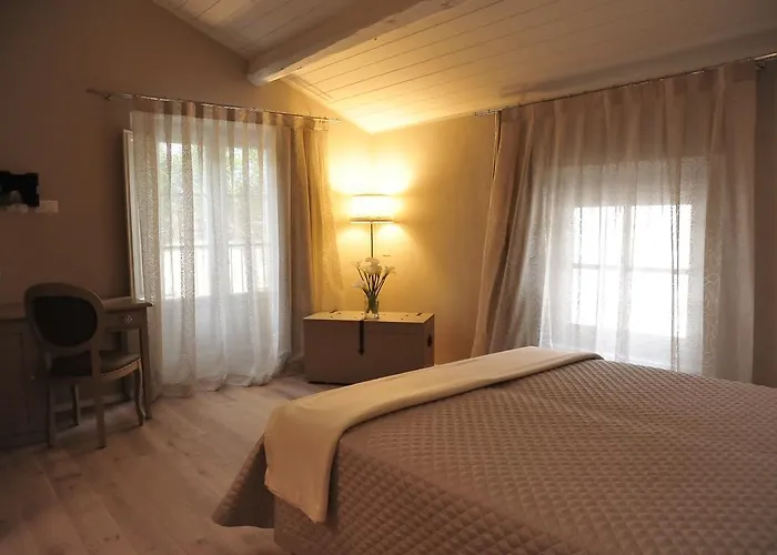 Couette-café Anna Lucques