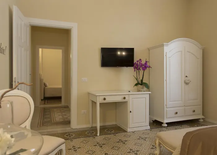 Anna Couette-café Lucques